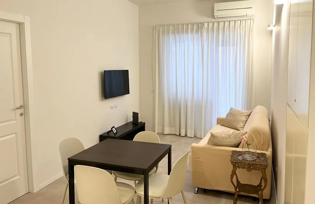 Paula Petra Vatican Apartments-1